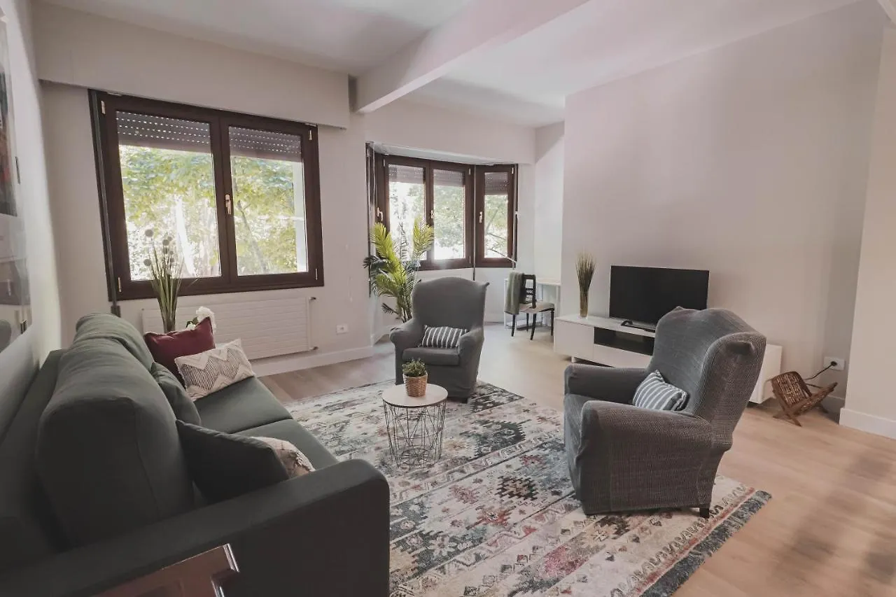 Park View Beautiful Apartment Bilbao